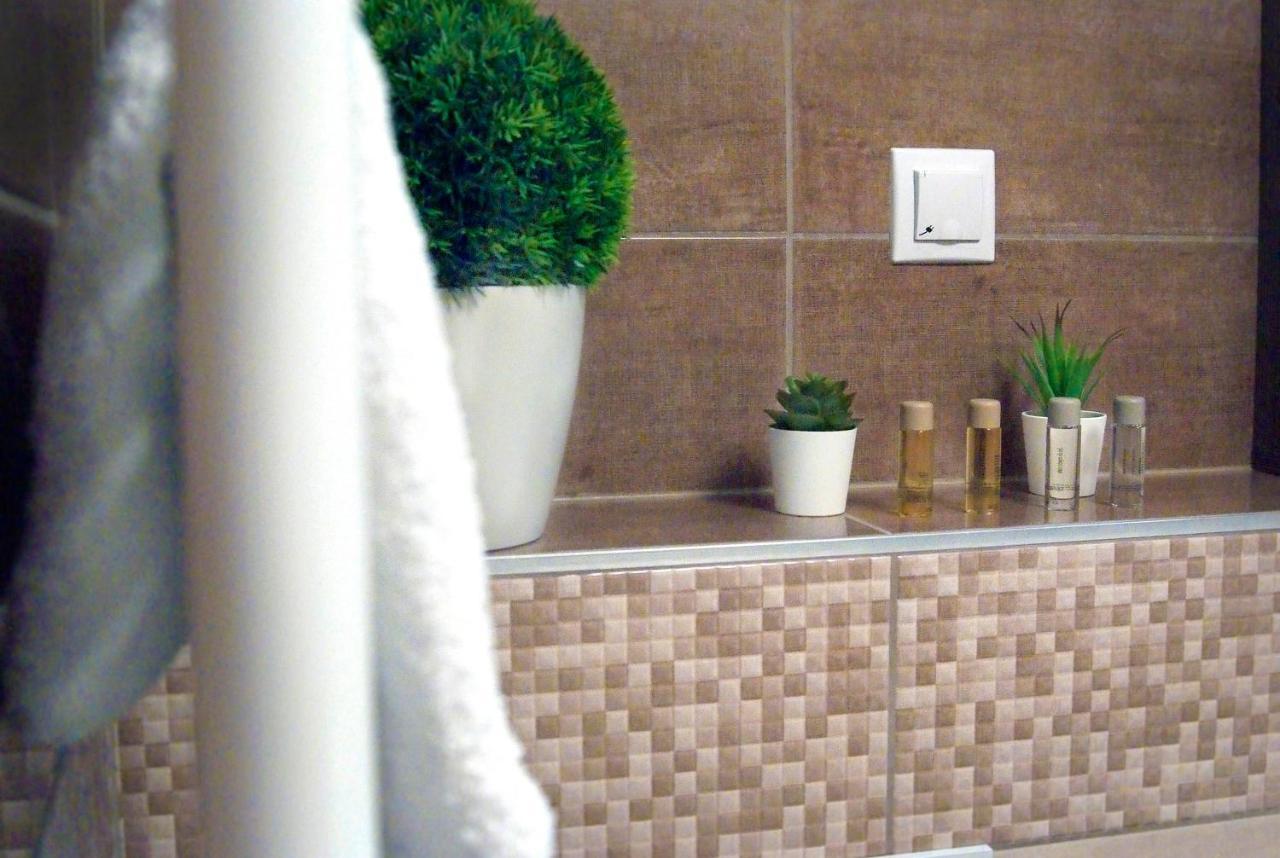 Victoria Apartman Kecskemét Esterno foto